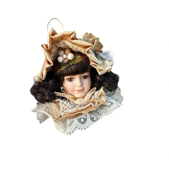 Vintage Dandee Victorian Porcelain Head Doll Cream Christmas Ornament Brown Hair - Picture 4 of 6